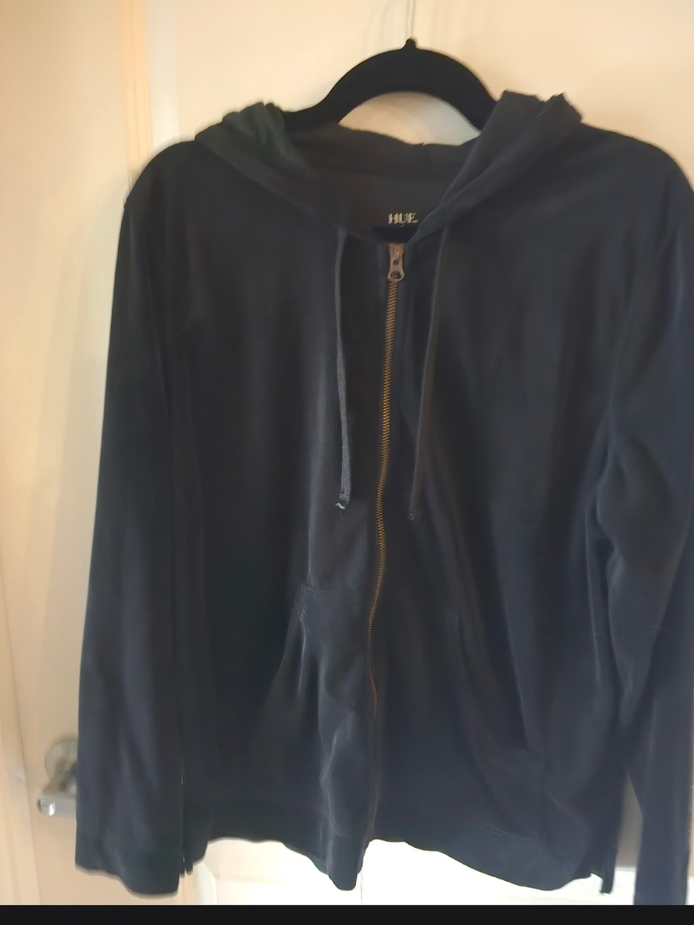 HUE Black Women's Zip-Up Hoodie
